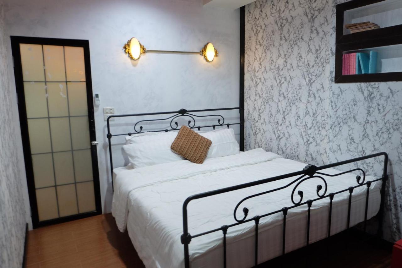 Florentino Hostel ラヨーン エクステリア 写真